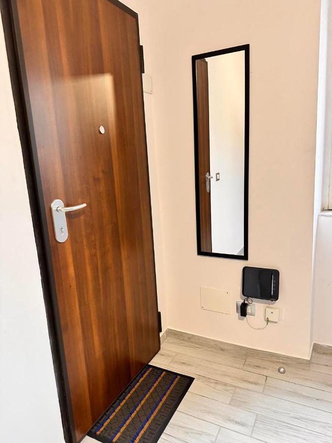 Airport Al Volo B&B カターニア エクステリア 写真