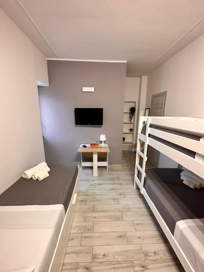 Airport Al Volo B&B カターニア エクステリア 写真
